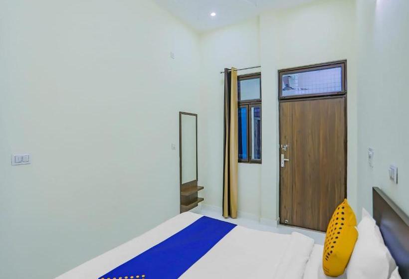 בית מלון כפרי Spot On 77630 Seahorse Resort