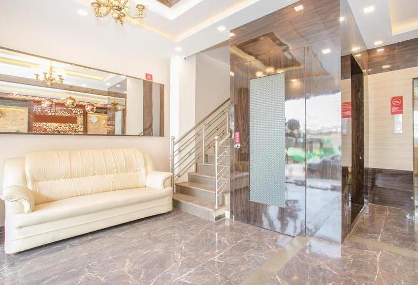 בית מלון כפרי Spot On 77630 Seahorse Resort