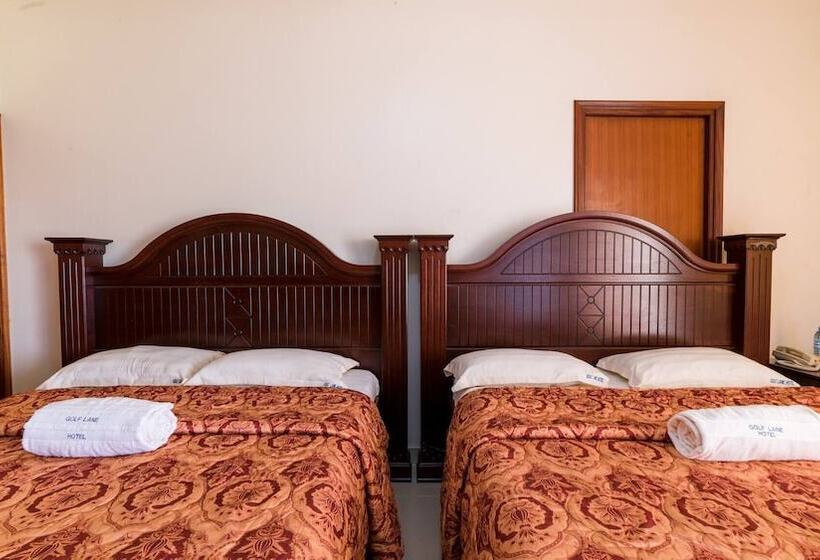 پانسیون Trendy Deluxe Twin Rooms In Masaka 1