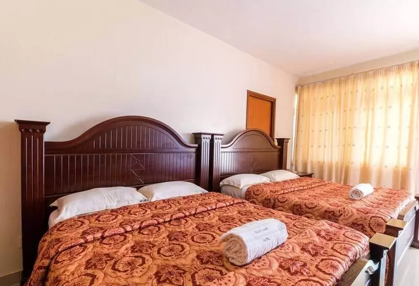 پانسیون Trendy Deluxe Twin Rooms In Masaka   1