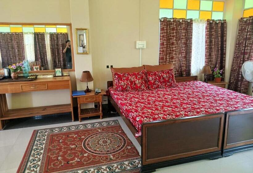 تختخواب و صبحانه Sai´s Grace