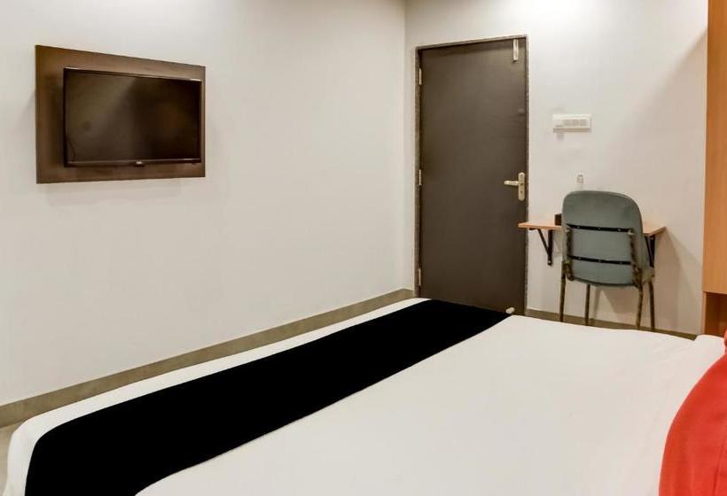 Отель Capital O Rpr263 Convivial Sky