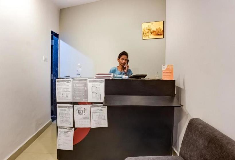 Отель Capital O Rpr263 Convivial Sky