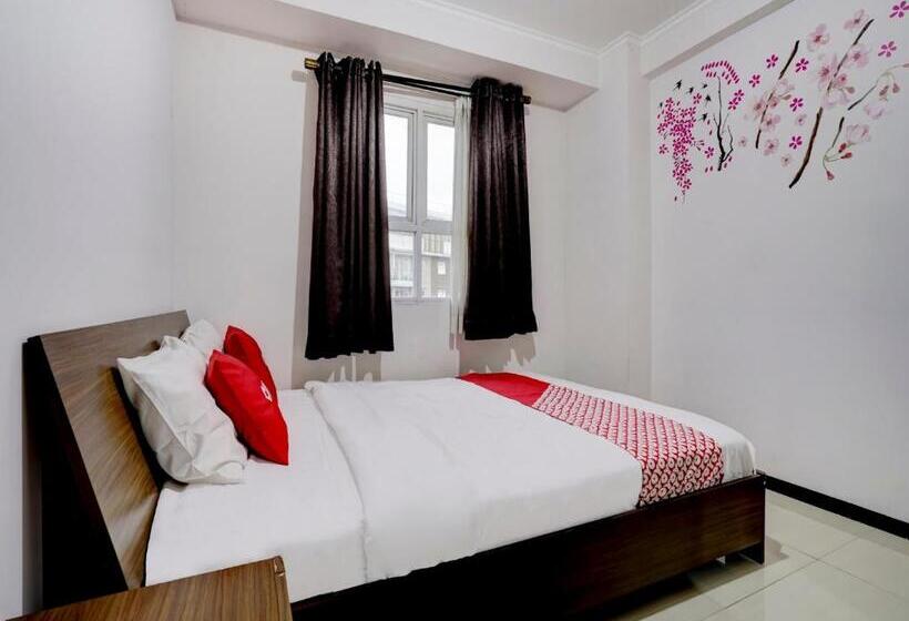 Отель Collection O 90205 Queen Rent Apartment Gateway Pasteur