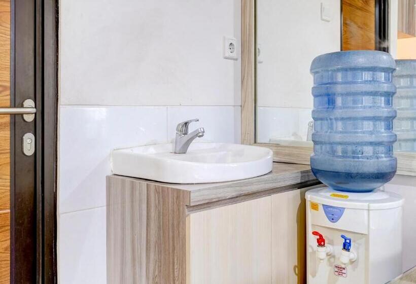 Отель Collection O 90205 Queen Rent Apartment Gateway Pasteur