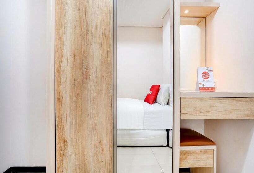 Отель Collection O 90205 Queen Rent Apartment Gateway Pasteur