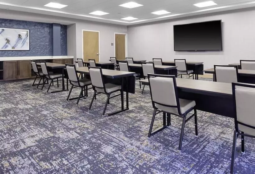 هتل Hyatt Place Charlotte University