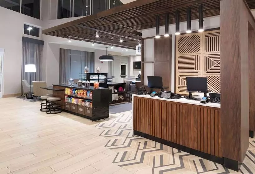 هتل Hyatt Place Charlotte University