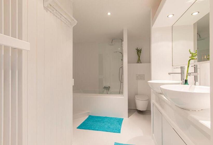 هتل Maison Noppius