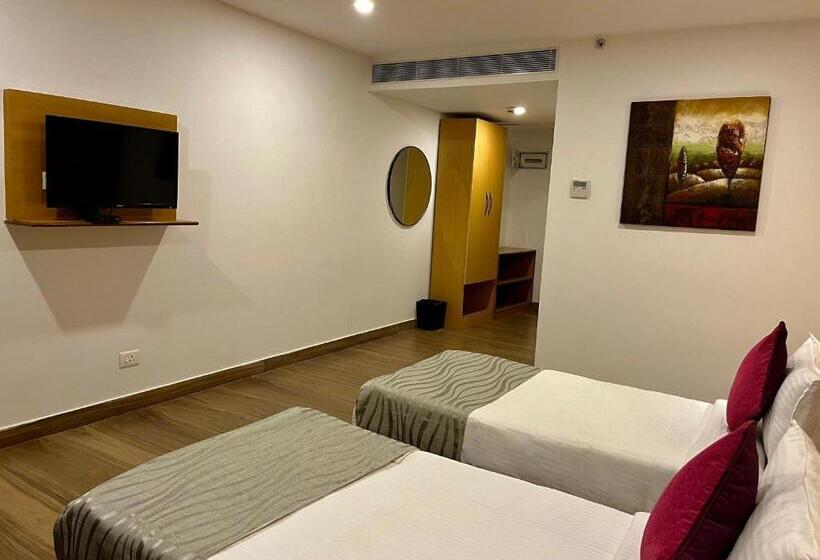 Hotel The Golden Sands