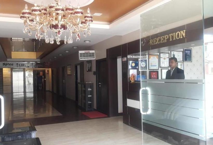 ホテル The Grand Krishna Luxury