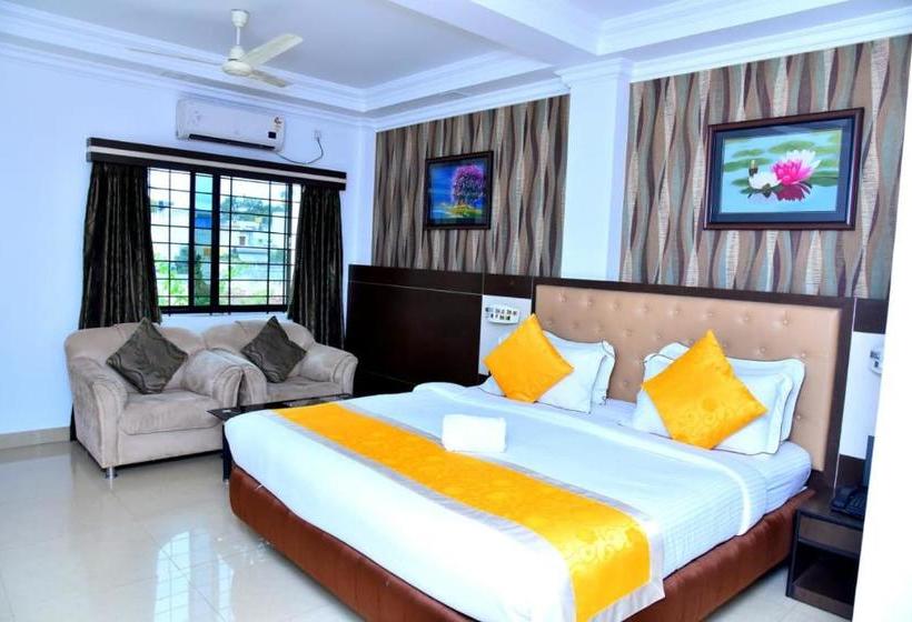 ホテル The Grand Krishna Luxury