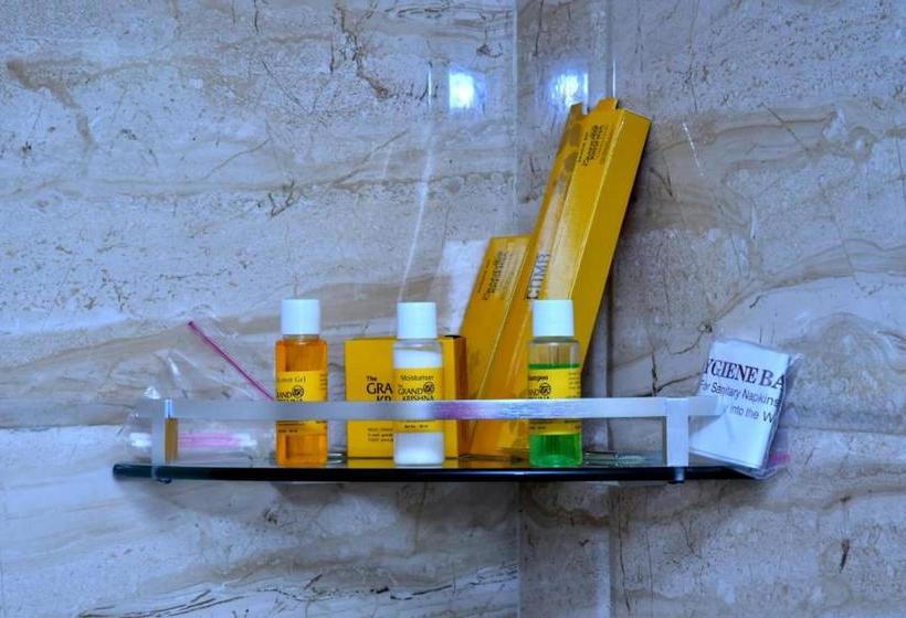 ホテル The Grand Krishna Luxury