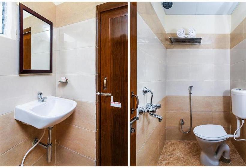 펜션 Oyo 77206 Thamarai Resort