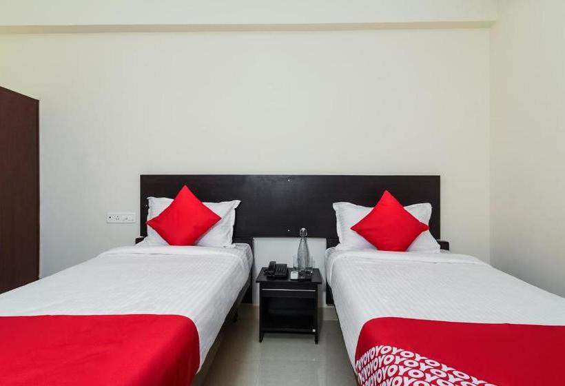 펜션 Oyo 77206 Thamarai Resort