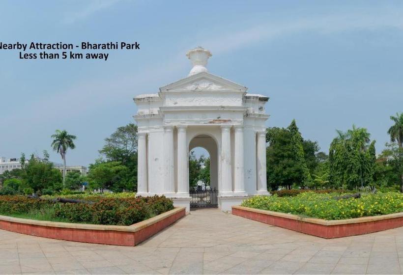 펜션 Oyo 77206 Thamarai Resort