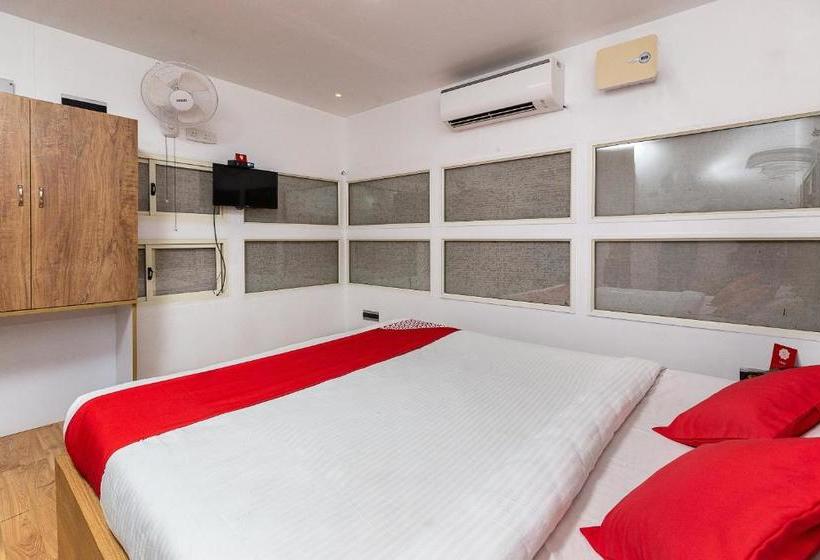 펜션 Oyo 77206 Thamarai Resort