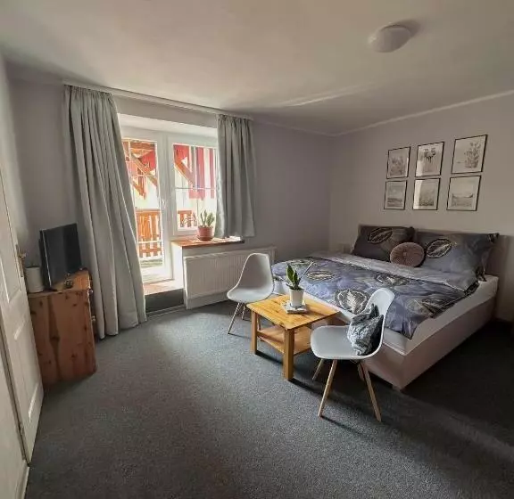 Majatalo Penzion Bara