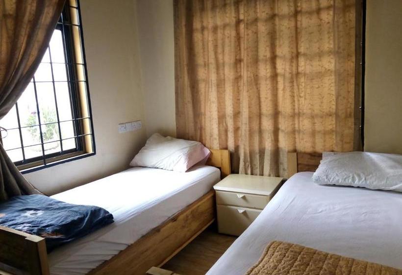 هاستل Nguruma House Of Travellers And Tours