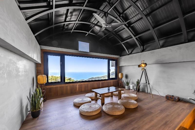 تختخواب و صبحانه H& Jiufen The Ocean Theory