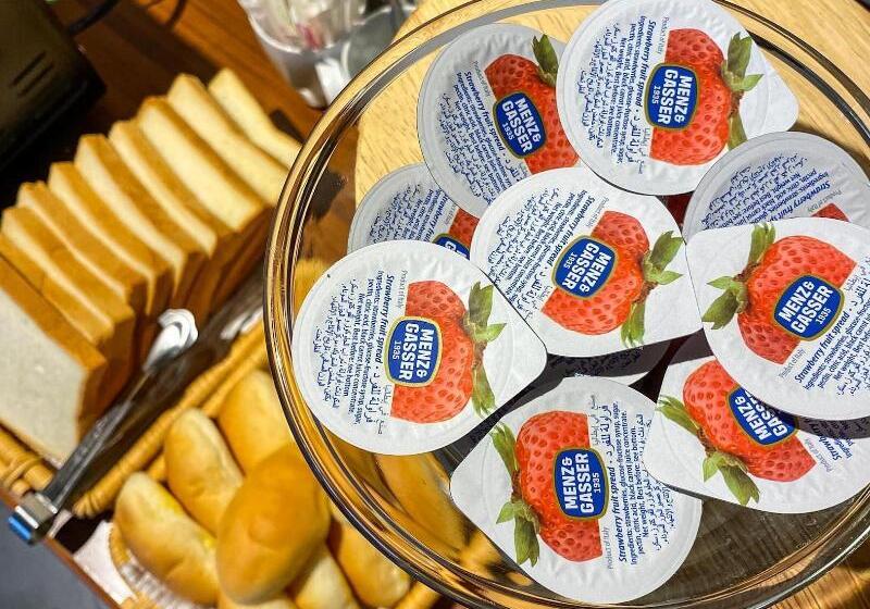 تختخواب و صبحانه H& Jiufen The Ocean Theory