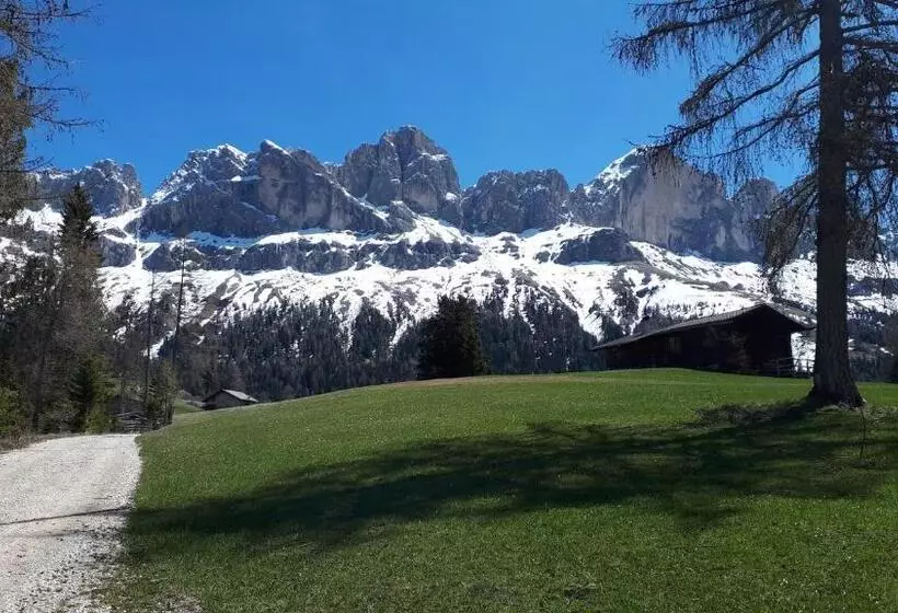 Aamiaismajoitus (B&B) Apartments Kranebitt