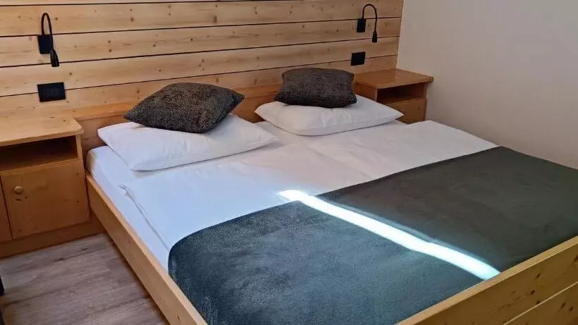 Aamiaismajoitus (B&B) Apartments Kranebitt