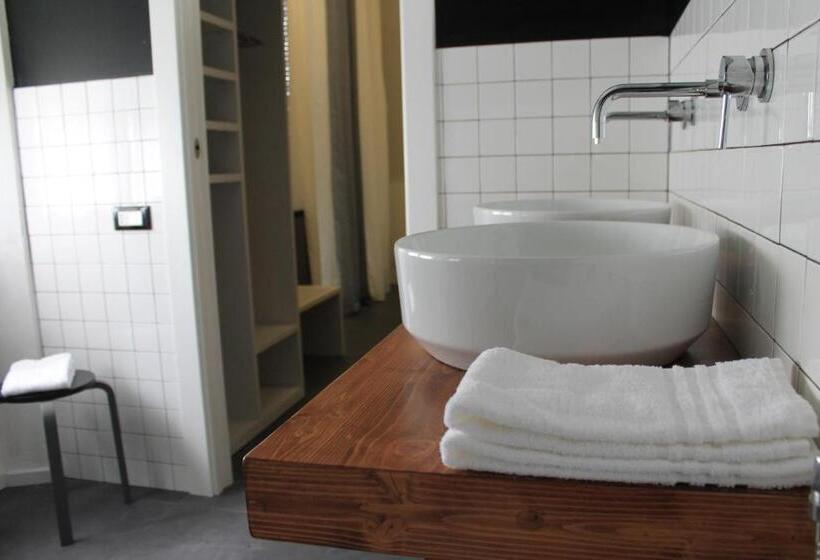 Casa Mirko B & B Con Stazione Ricarica Auto Elettriche Parcheggio Privato Auto Moto Biciclette