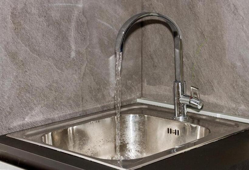 Casa Mirko B & B Con Stazione Ricarica Auto Elettriche Parcheggio Privato Auto Moto Biciclette