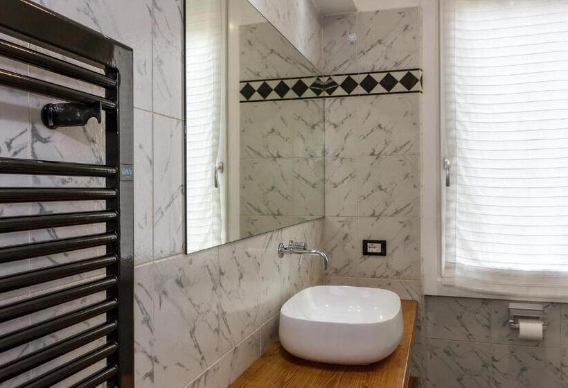 Casa Mirko B & B Con Stazione Ricarica Auto Elettriche Parcheggio Privato Auto Moto Biciclette