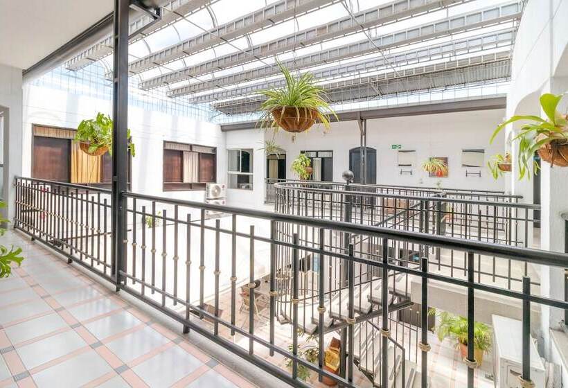 Otel Ayenda Oporto Suites