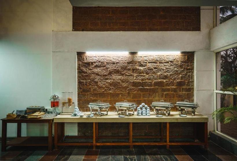 Derive Hotel By Amor