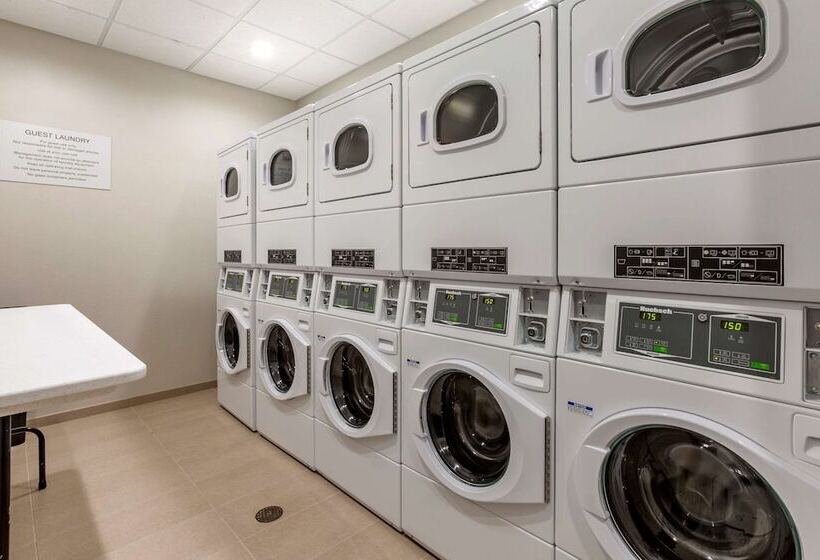 Hotel Mainstay Suites Carlsbad South