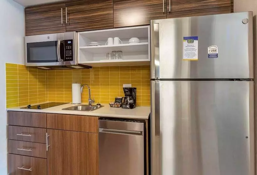 Hotelli Mainstay Suites Carlsbad South