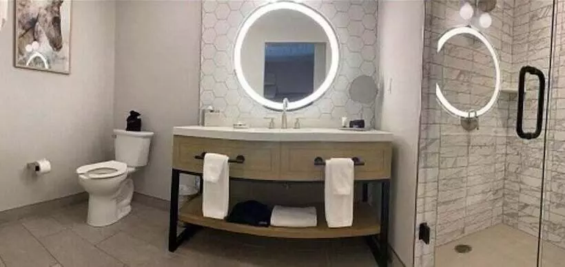 ホテル Oak Grove Racing Gaming