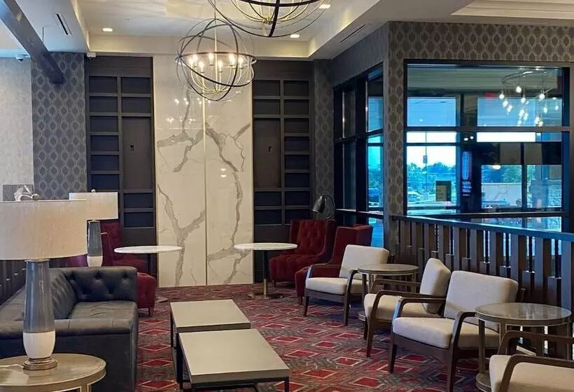 ホテル Oak Grove Racing Gaming