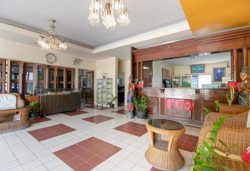 호텔 Oyo 655 Burapa Inn