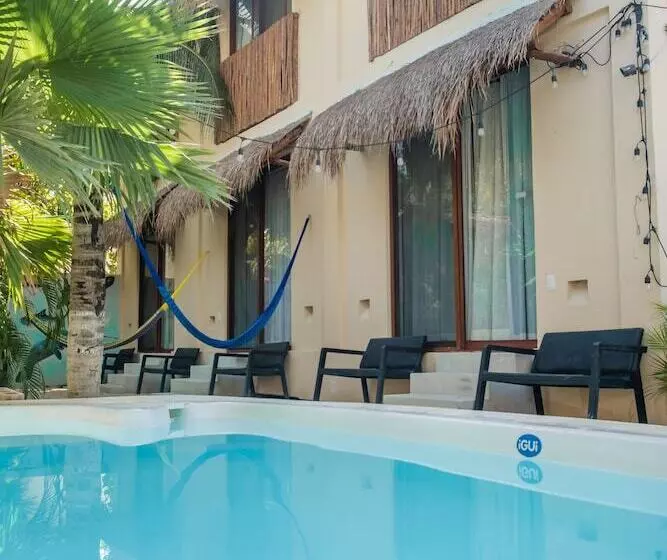 Hotelli Pelecanus Suites Holbox