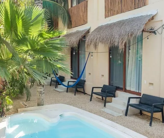 Hotelli Pelecanus Suites Holbox
