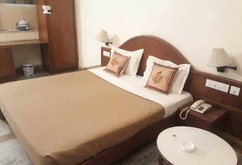 Hotell Sunrise Palace