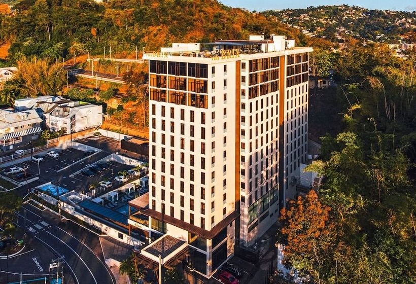 هتل The Brix Autograph Collection