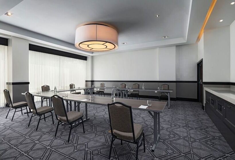 هتل The Brix Autograph Collection