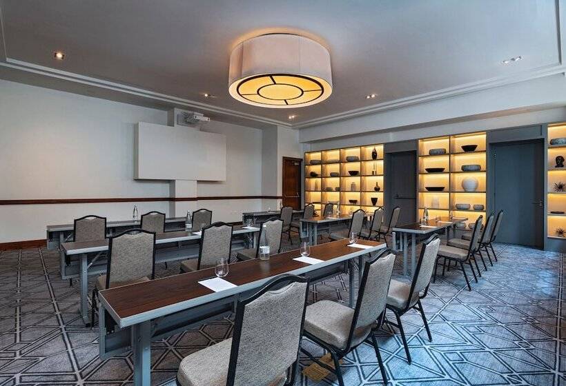 هتل The Brix Autograph Collection