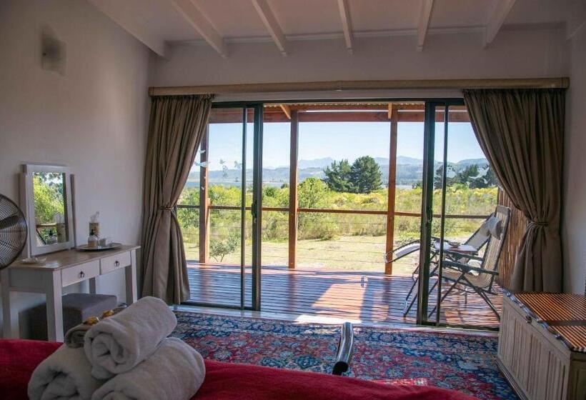 پانسیون Equleni Guest Farm