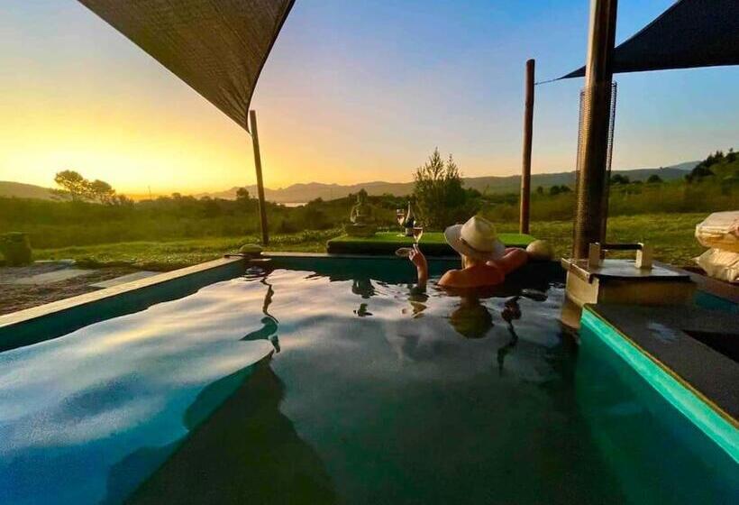 پانسیون Equleni Guest Farm