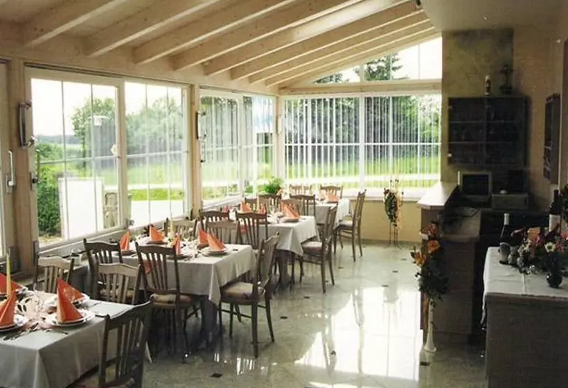 Majatalo Landgasthof Zur Linde