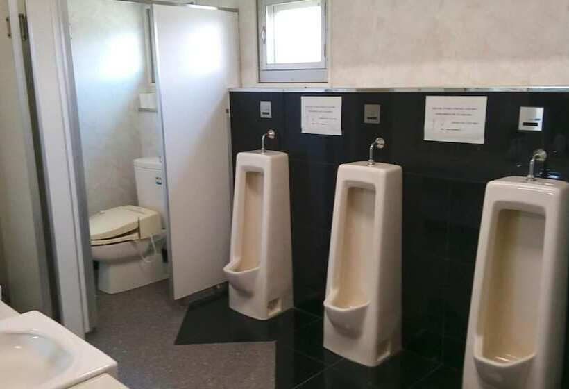 膳宿费 Poka Poka Village