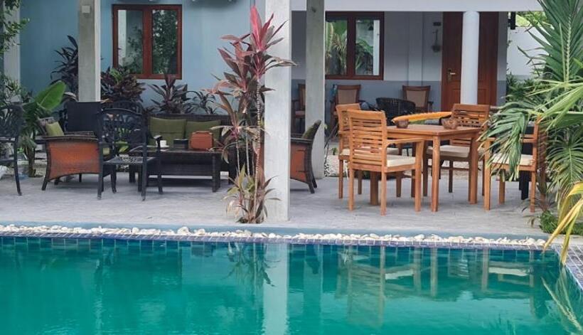 پانسیون Tiger Shark Residence & Dive