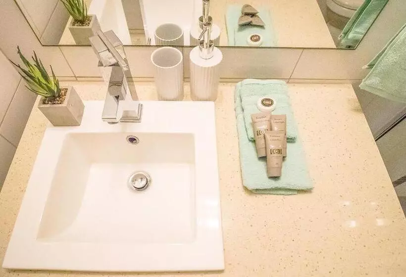 ペンション Zen Quest   The Nomads Pad Near Nightcliff Markets & Sunset Foreshore