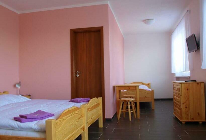 Szálló Penzion U Dvou Lip